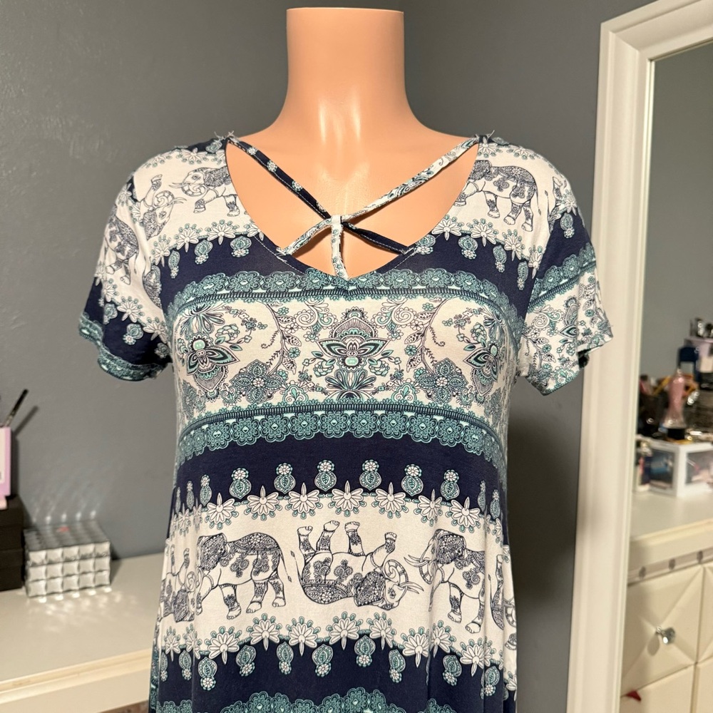 Bohemian Elephant Print Dress - Picture 3 of 12